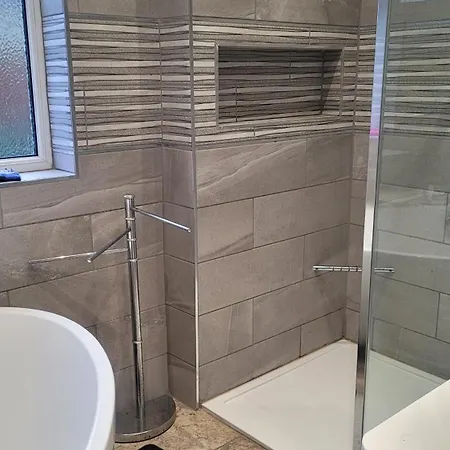 Проживание в семье Quiet Terraced House